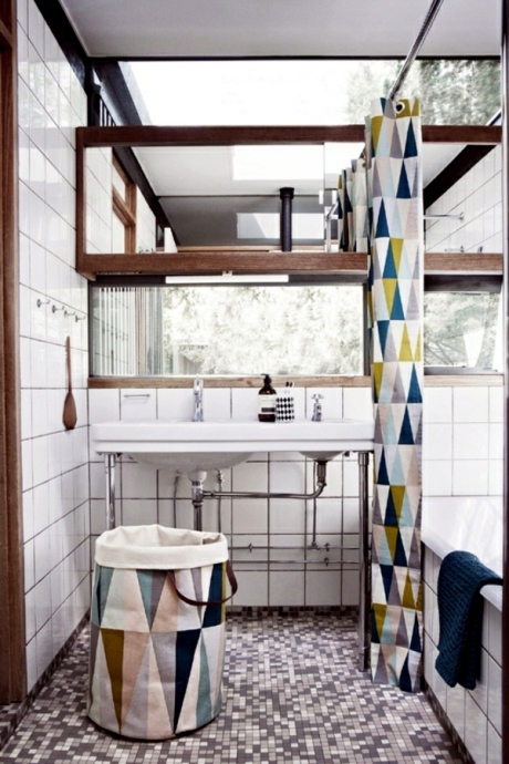 make-small-bathrooms-bathroom-planning-optimal-in-a-limited-area-10-1094606708